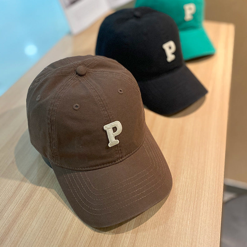 solid color retro lowercase P-shaped baseball cap