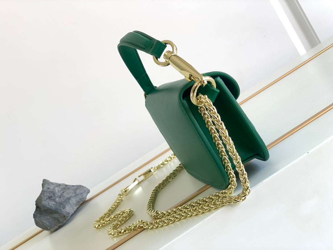 Green cowhide handbag-M8008