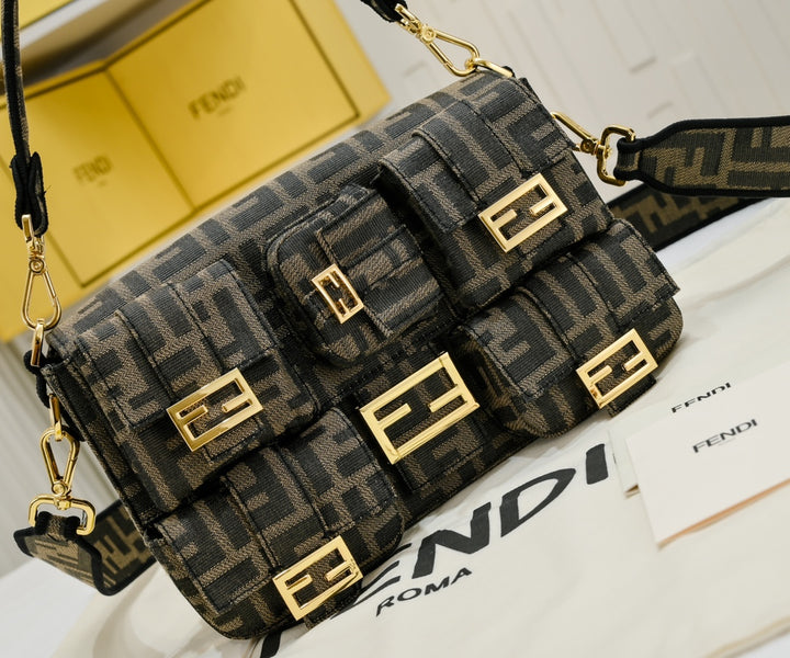 2024 New Multi-Pocket Design Handbag