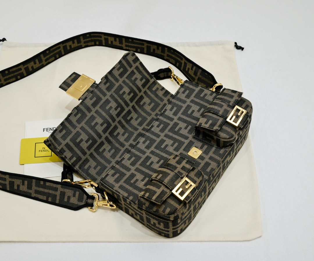 2024 New Multi-Pocket Design Handbag