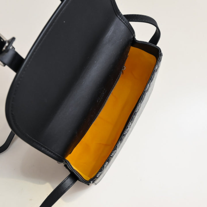 8 Color - Stylish Double Buckle Messenger Bag