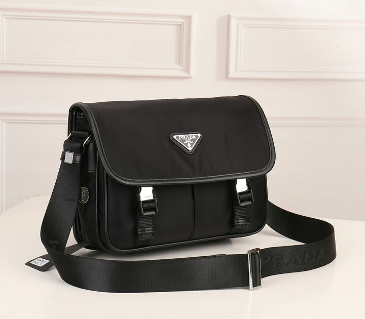 Classic Fashion Flap Shoulder Bag