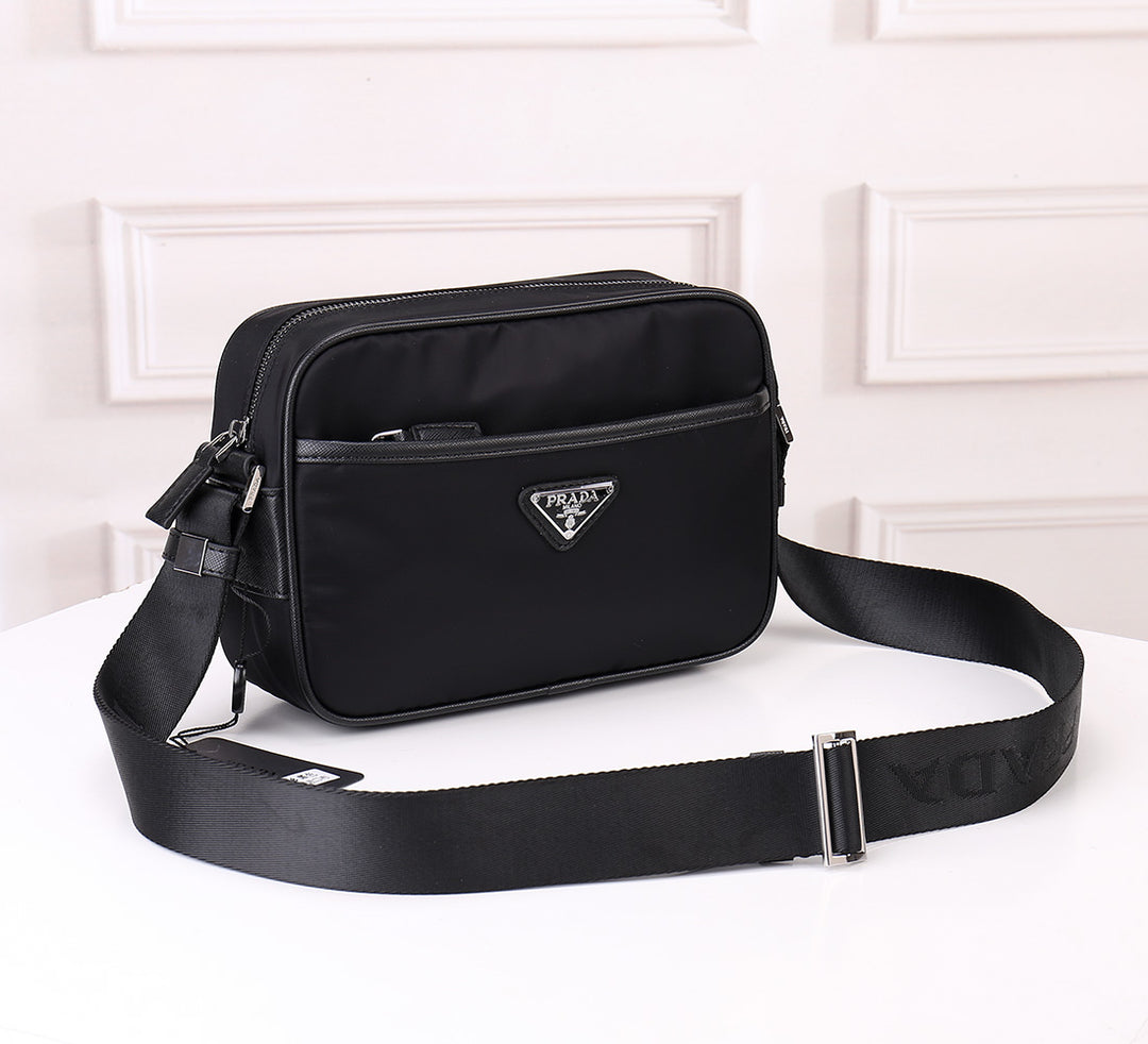 Classic Fashion Men's Shoulder Bag