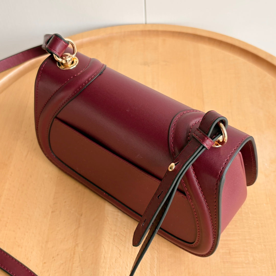 6 Colors - Classic Simple Saddle Bag