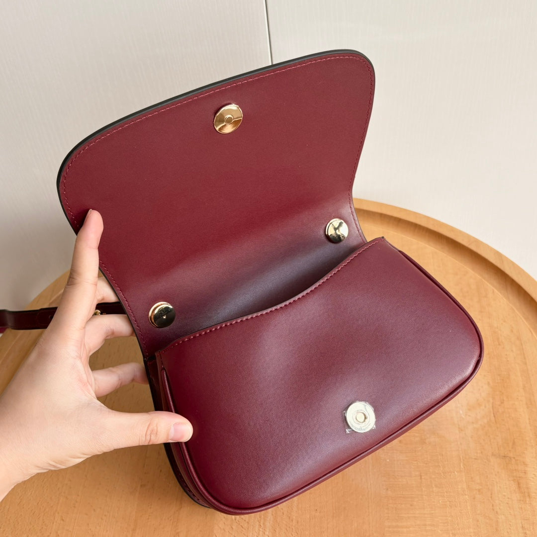 6 Colors - Classic Simple Saddle Bag