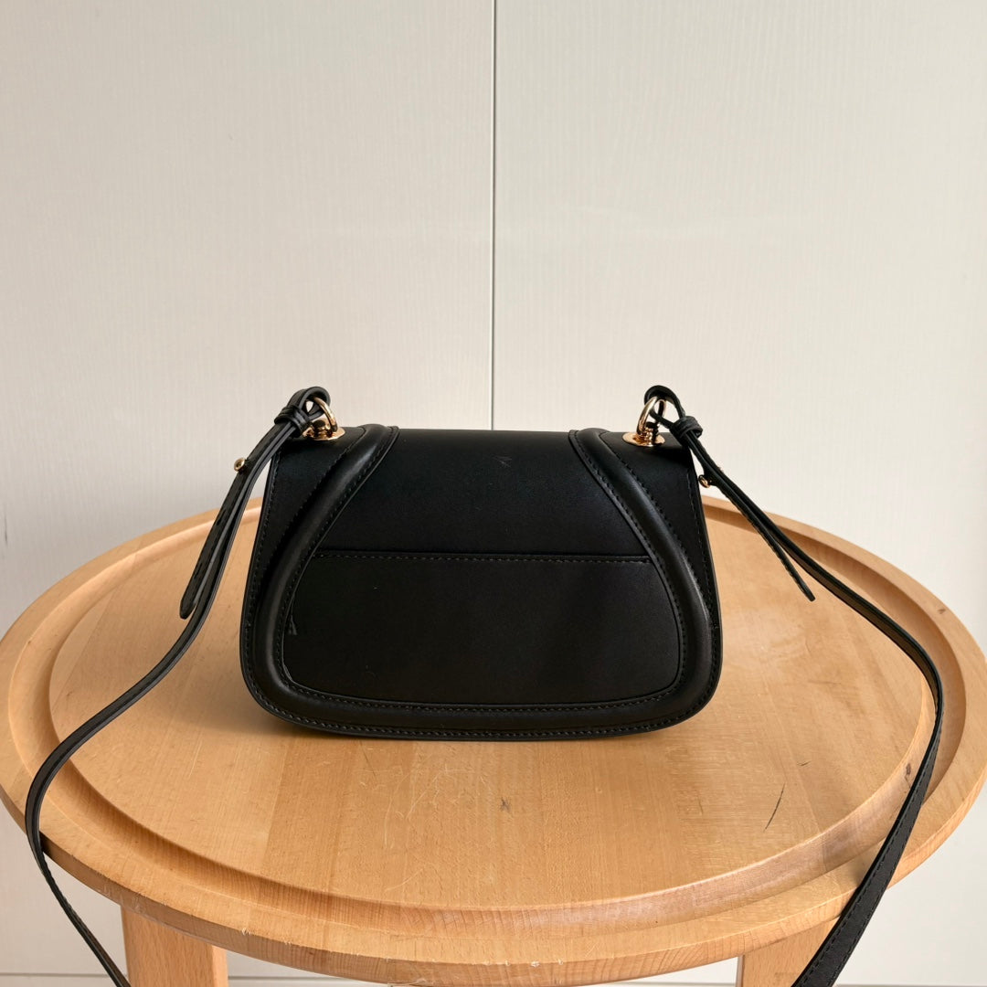 6 Colors - Classic Simple Saddle Bag