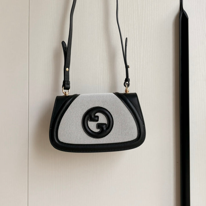 6 Colors - Classic Simple Saddle Bag