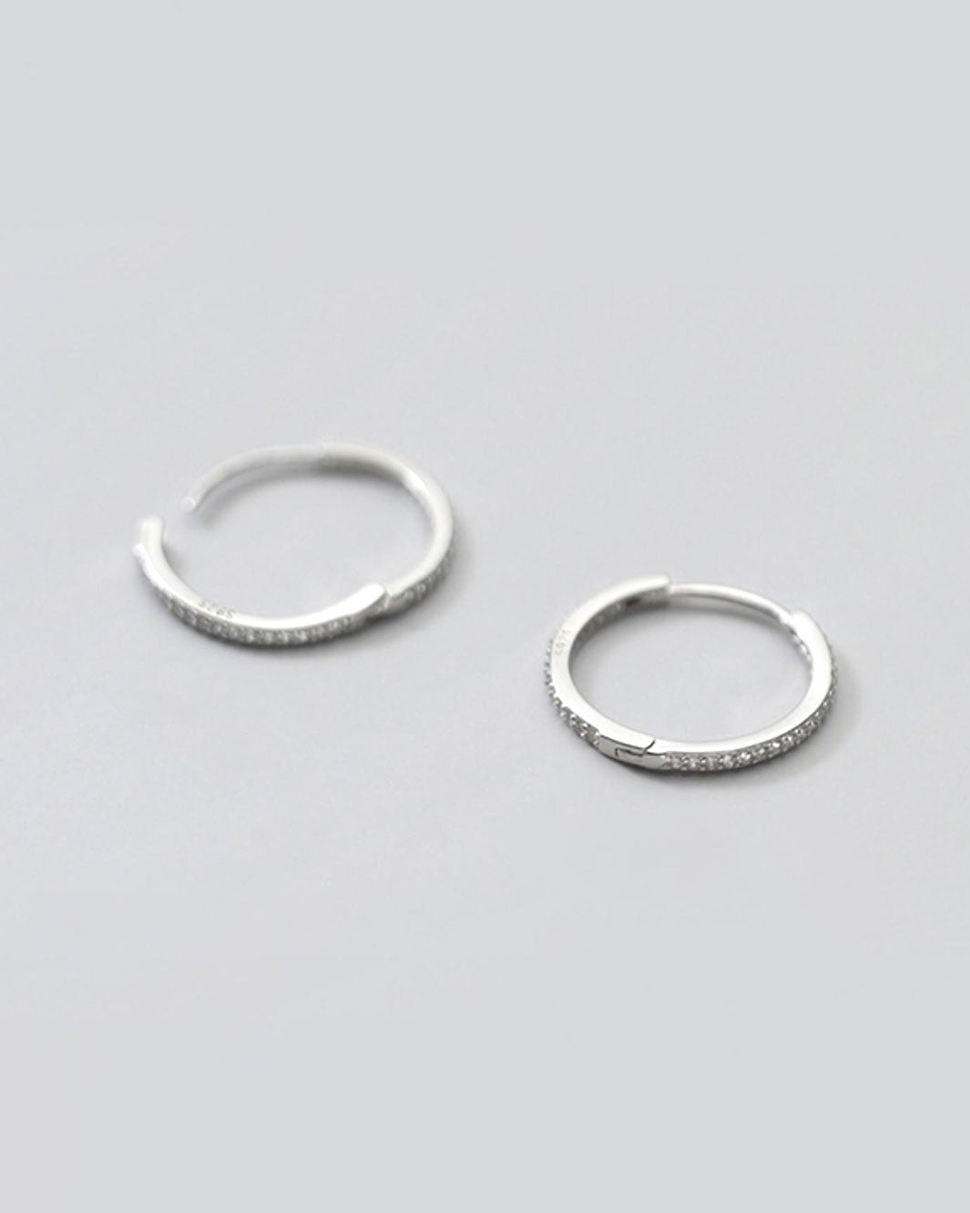 Alicia Round Hoop Earrings