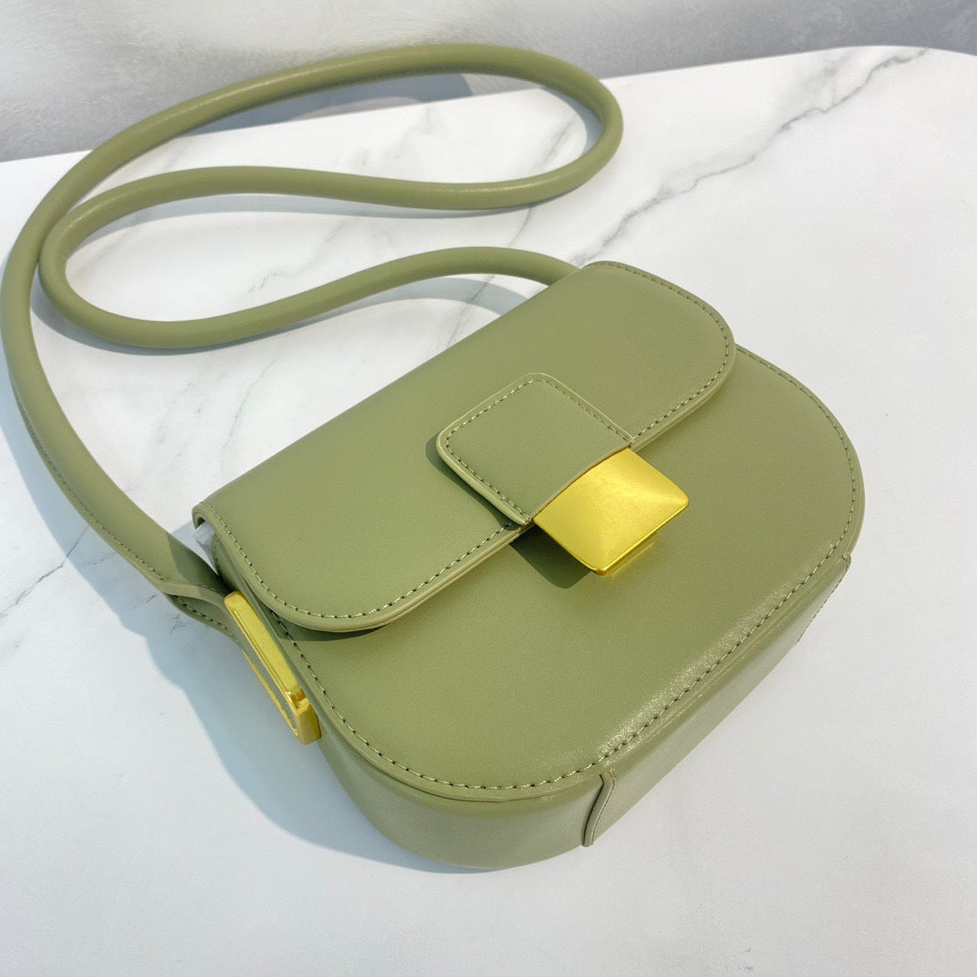 2024 New Leather Flap Bucket Bag