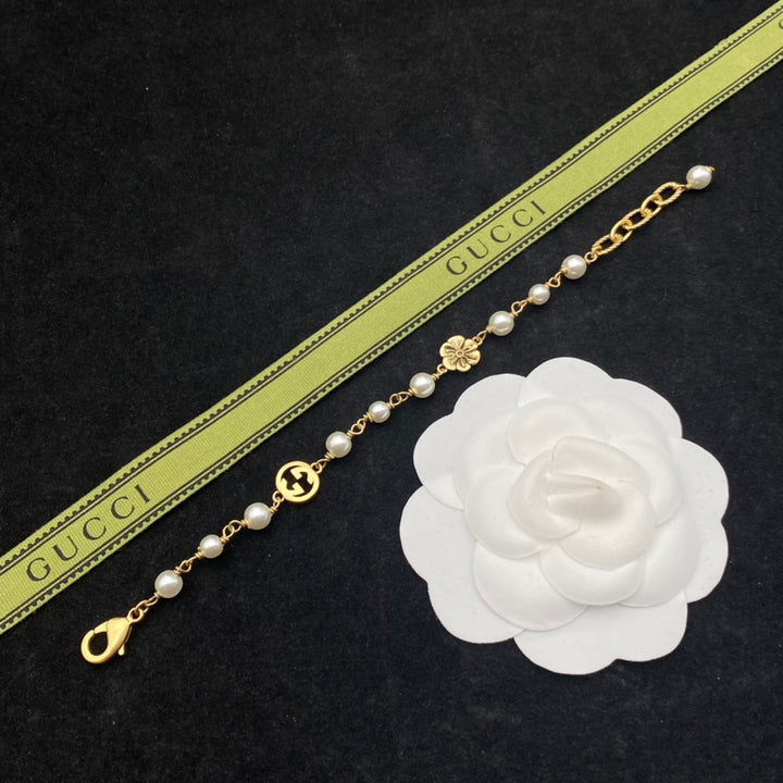 New double flowers pearl temperament vintage necklace bracelet