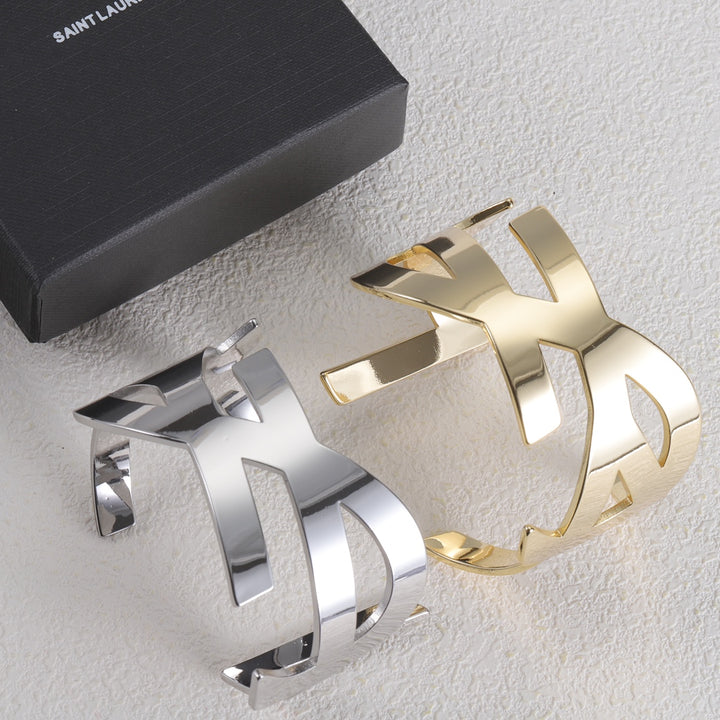 Luxury letter bracelet arm clasp