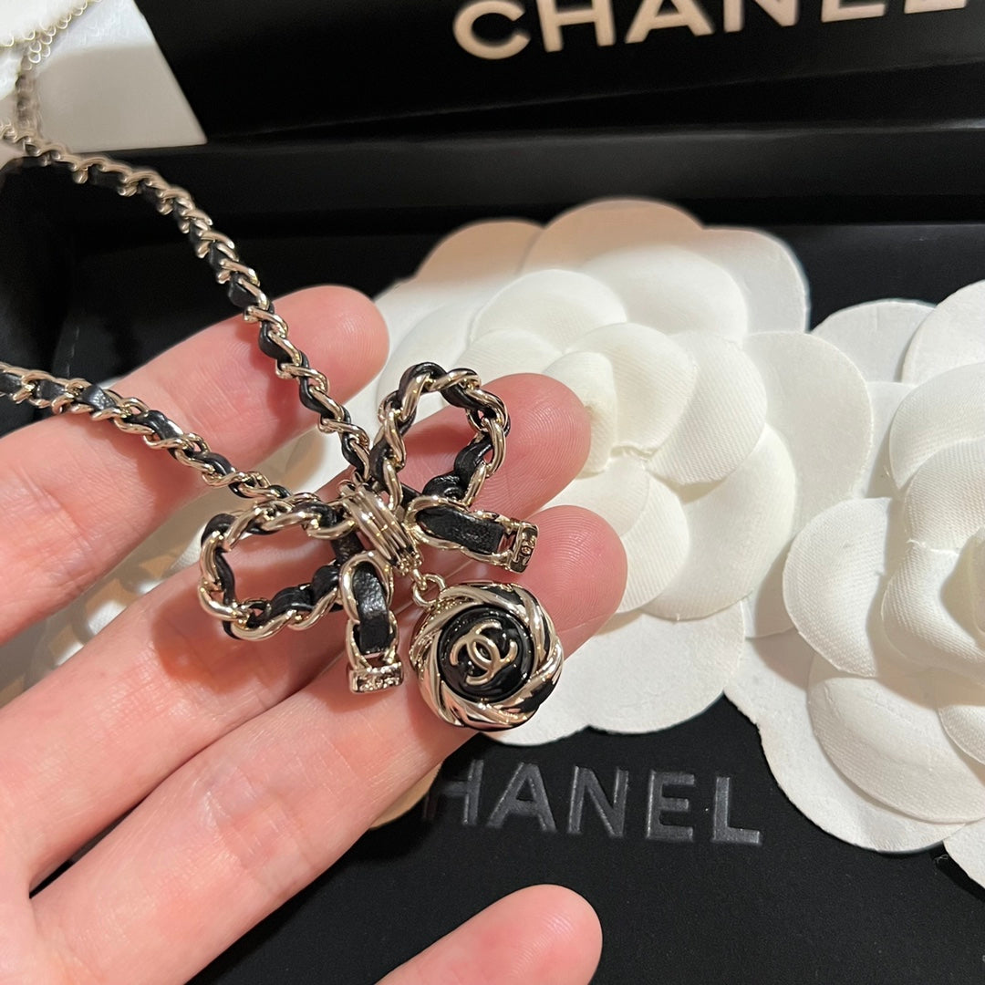 New Bow Leather Necklace