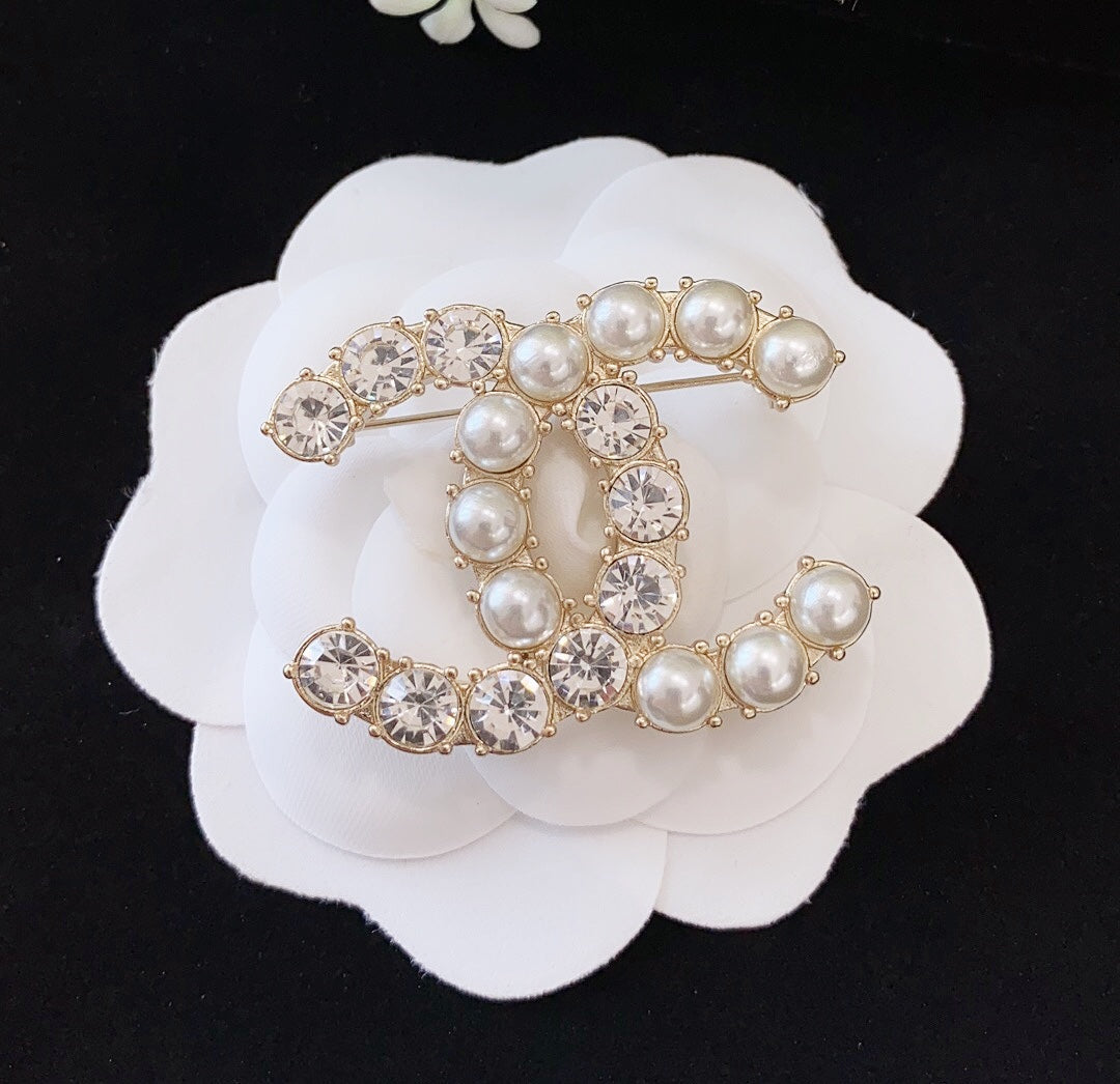 Luxury Double C Rhinestone Pearl Brooch