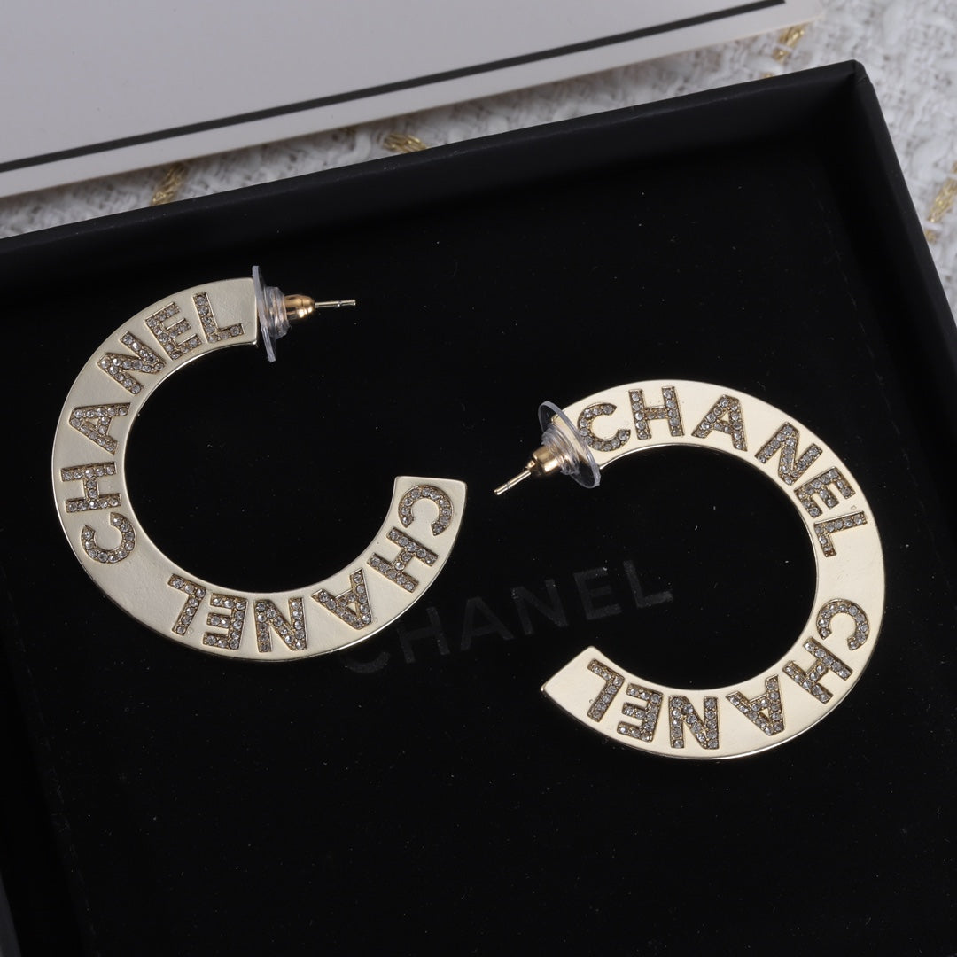 Fashion Double C Letter Earrings