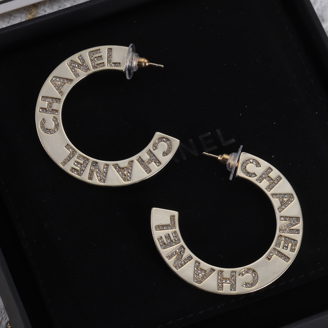 Fashion Double C Letter Earrings