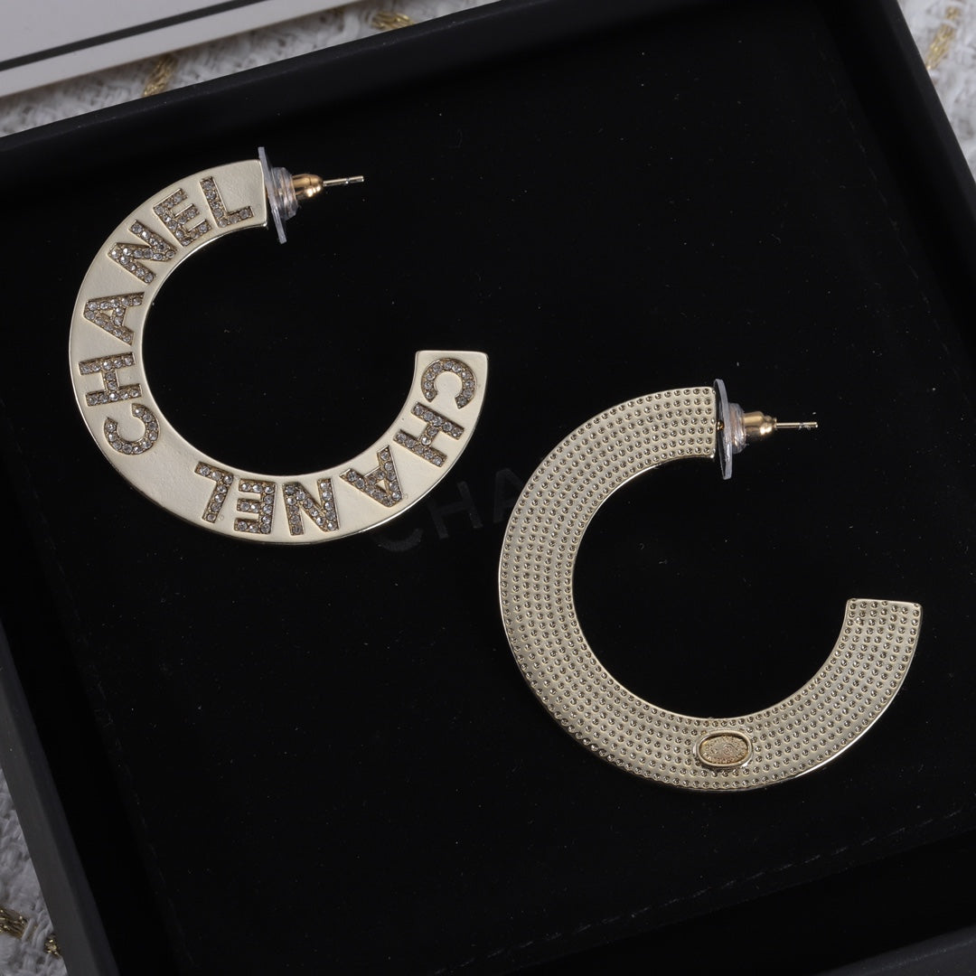 Fashion Double C Letter Earrings