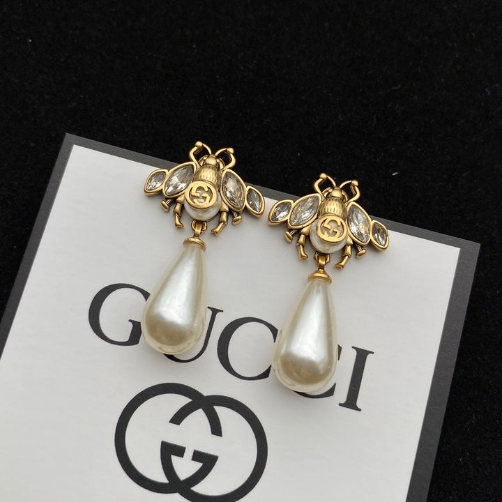 Little Bee Pearl Dangle Earrings