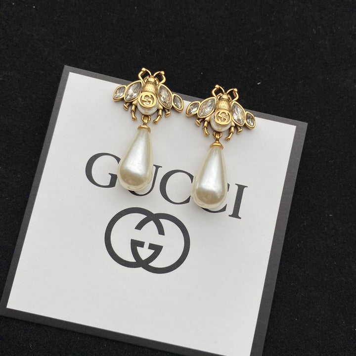 Little Bee Pearl Dangle Earrings