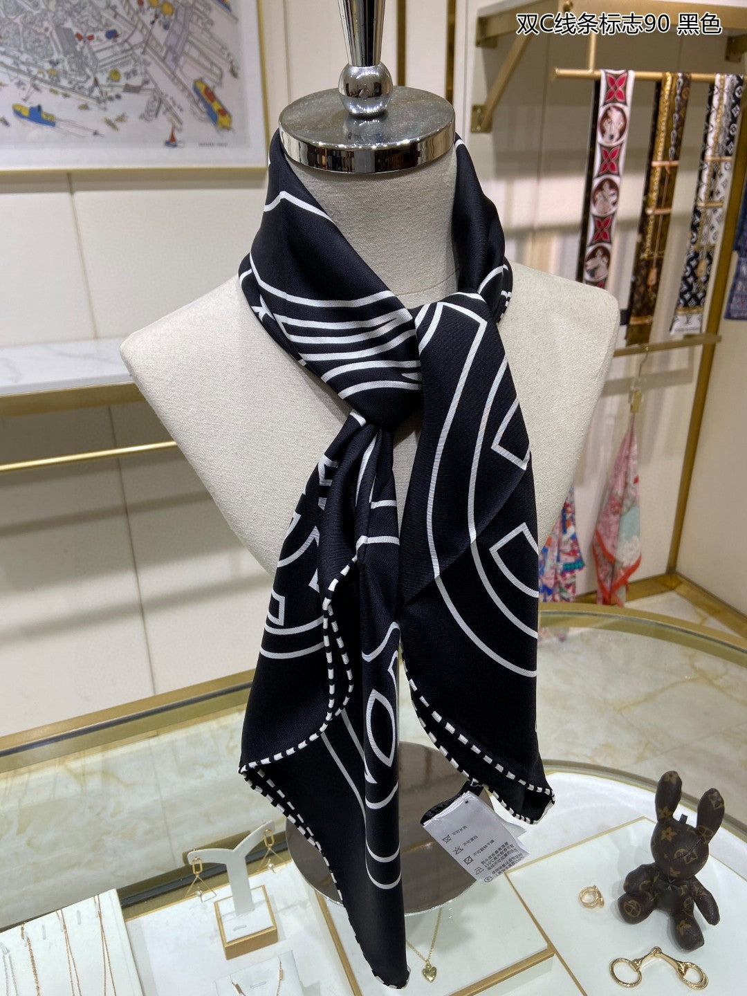 March New Products-Square scarf of the same color