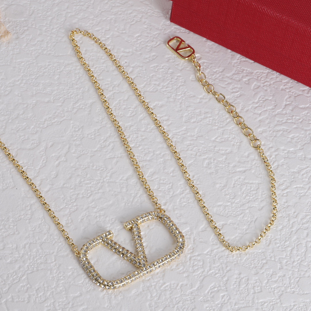 Fashion Gold Sweater Necklace