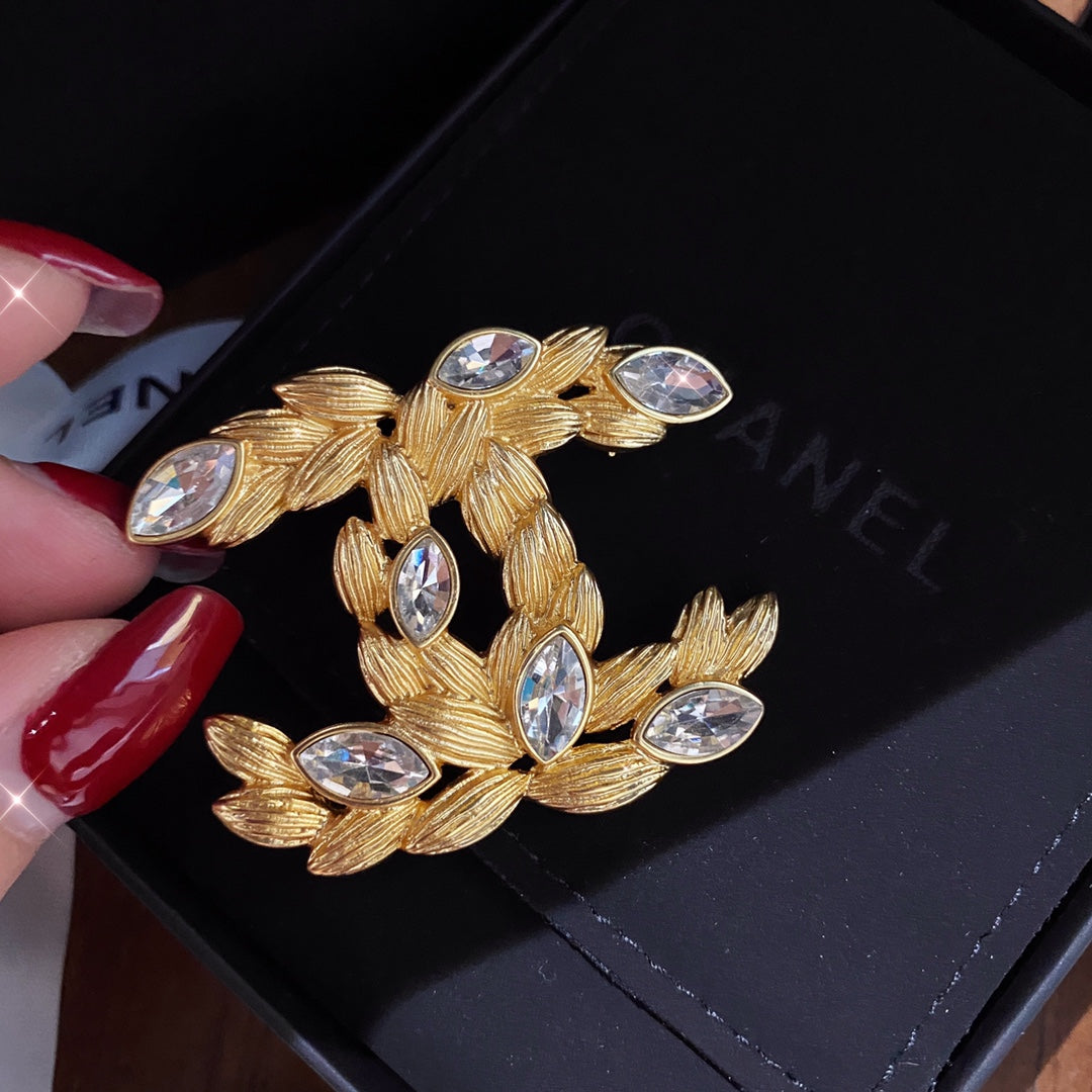 Fashion Double C Gold Leaf Combination Brooch