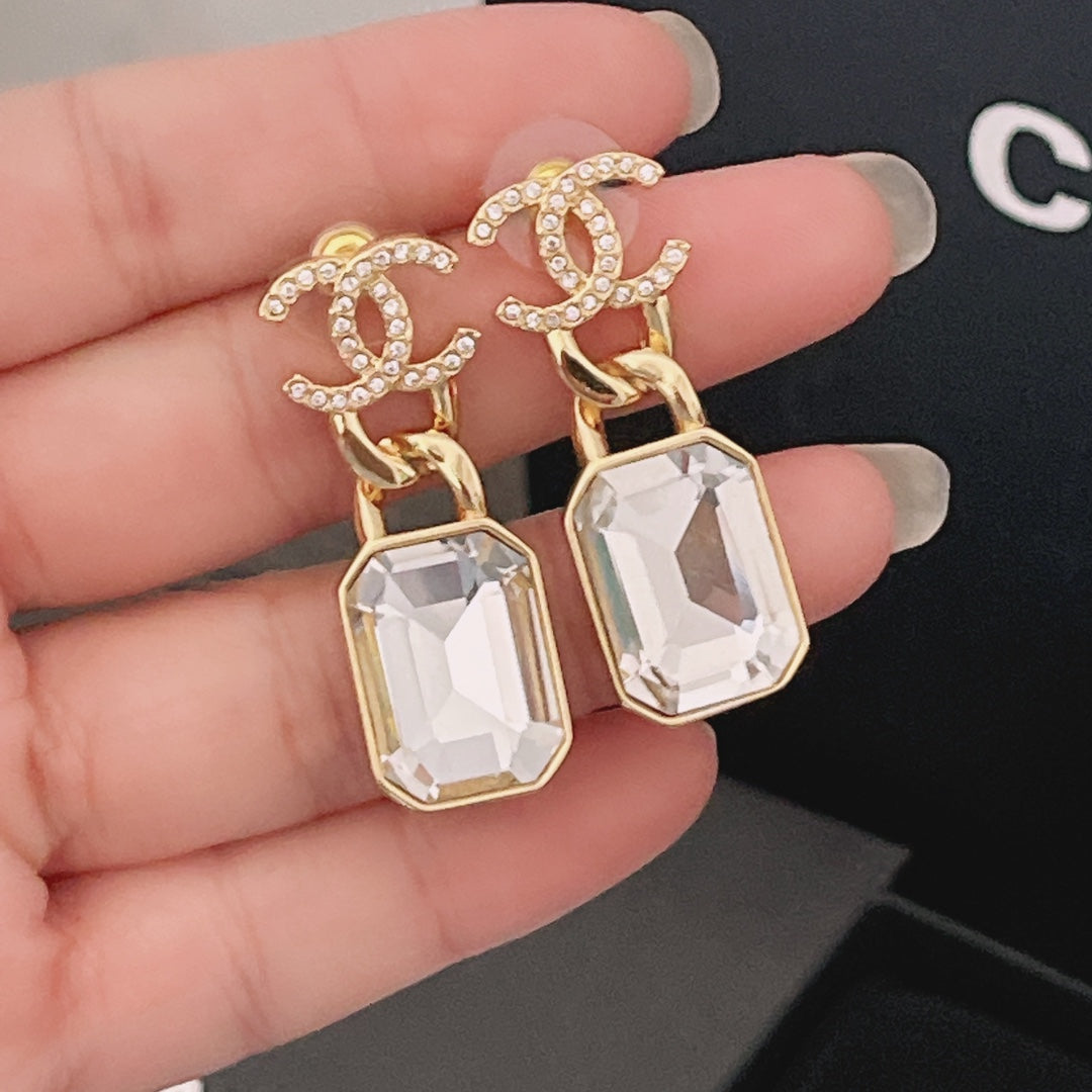 Luxury high-end double C pearl earrings