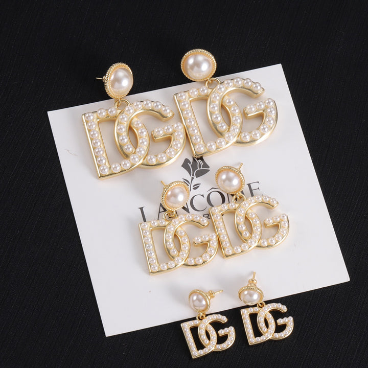 luxury DG letter full pearl size earrings