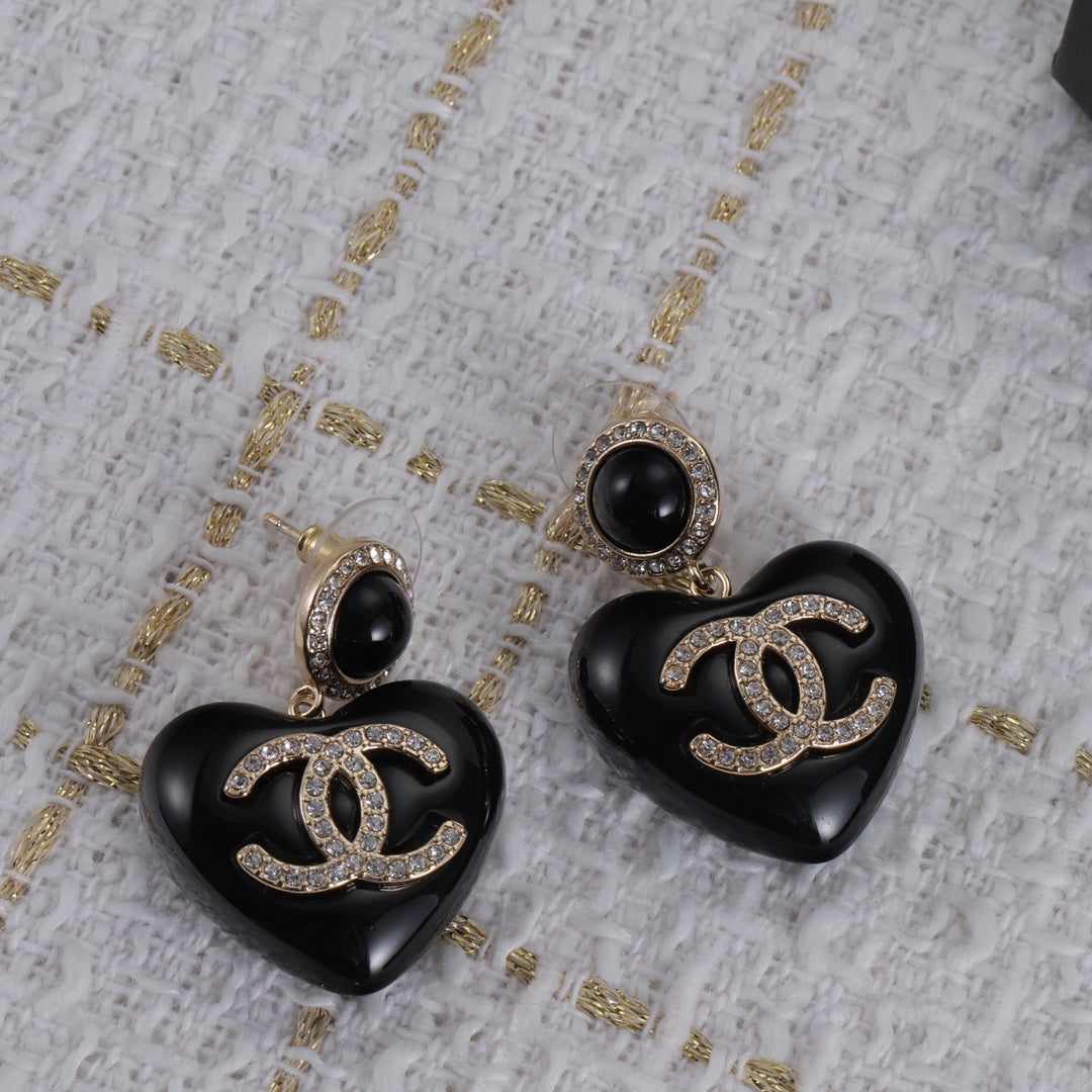 Double C Black Heart Stud Earrings