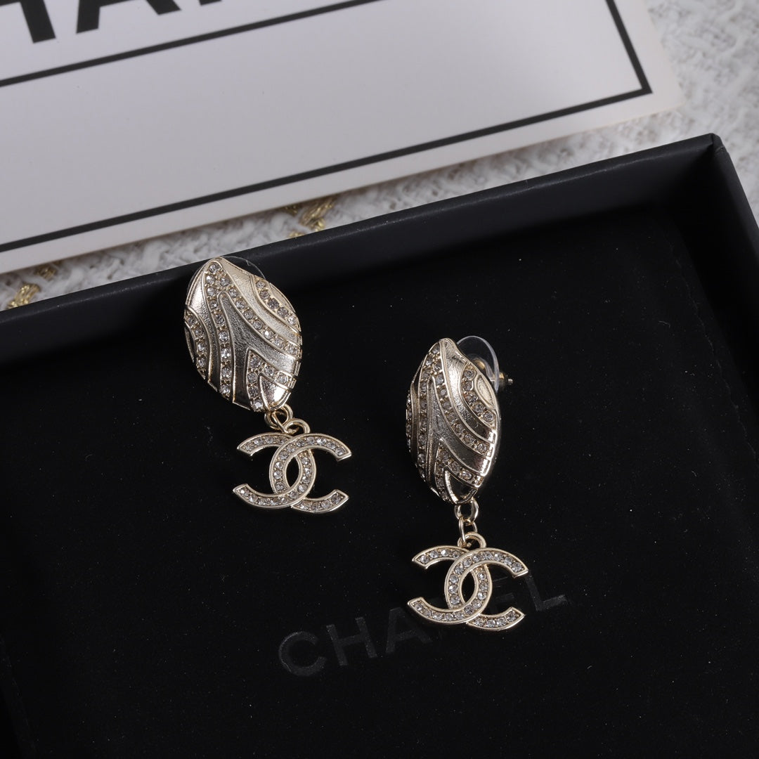 Irregular Double C Dangle Earrings