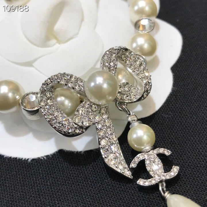 C series bow pearl bracelet