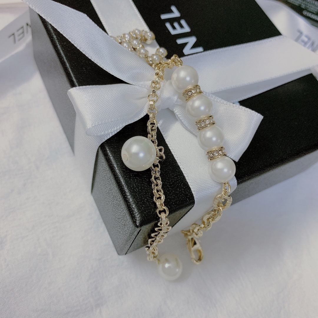 Fashion Pearl Double C Bracelet