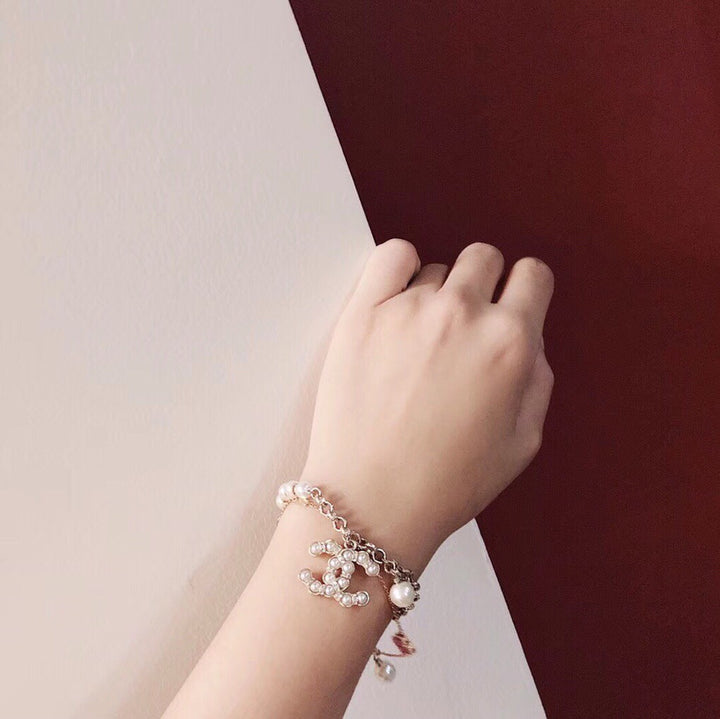 Fashion Pearl Double C Bracelet