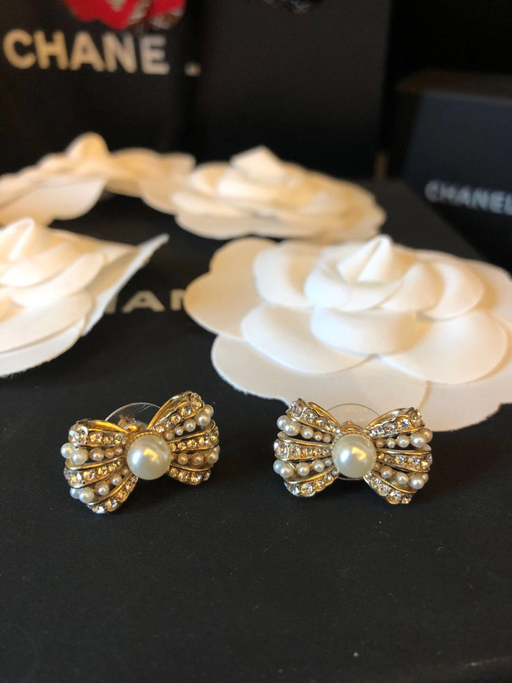 luxury bow pearl earrings