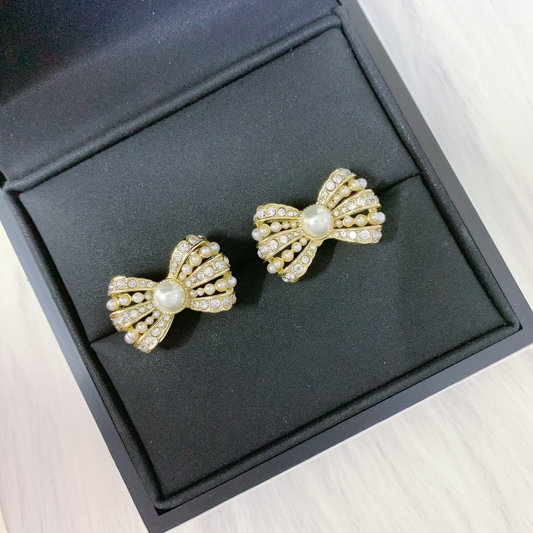 luxury bow pearl earrings