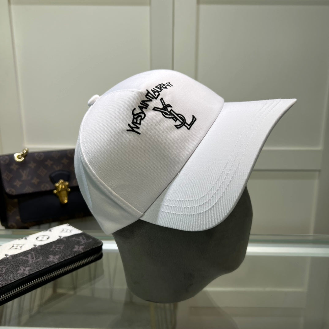 Fashionable and versatile baseball cap, 4 colors to choose from