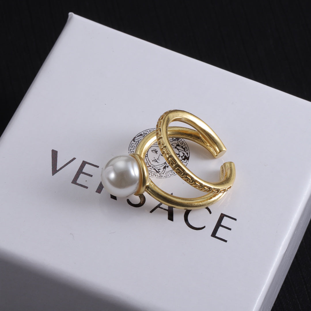 June New Pearl Ring