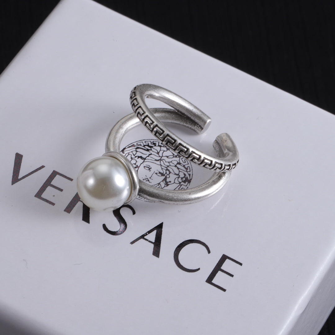 June New Pearl Ring