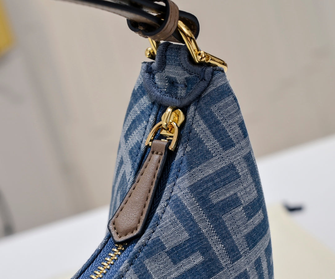 Crescent-shaped fashion bag