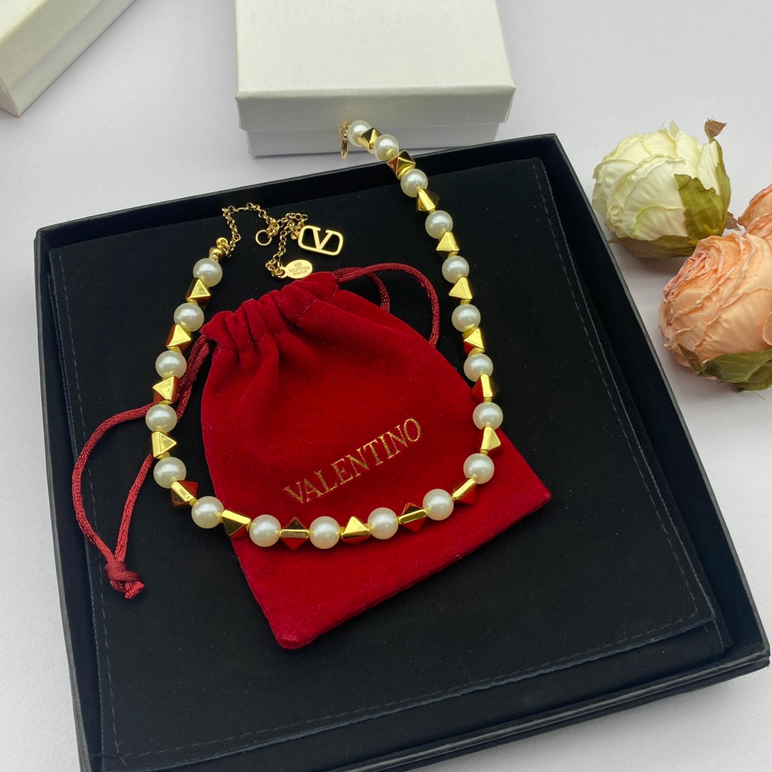 Luxury Irregular Pearl Necklace