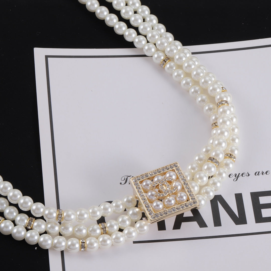 Stylish Triple Layers Pearl Combo Necklace