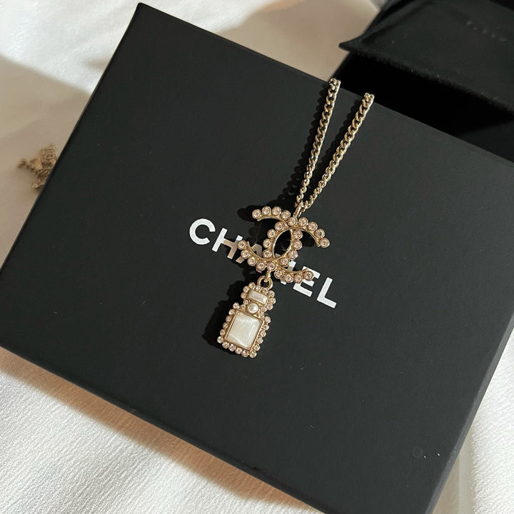 Luxury Double C Perfume Bottle Necklace&nbsp;