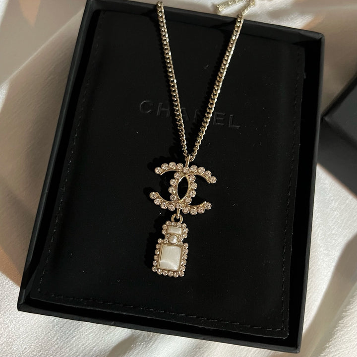 Luxury Double C Perfume Bottle Necklace&nbsp;