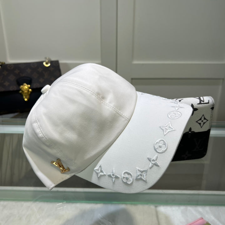 2024 New Clover Embroidered Baseball Cap