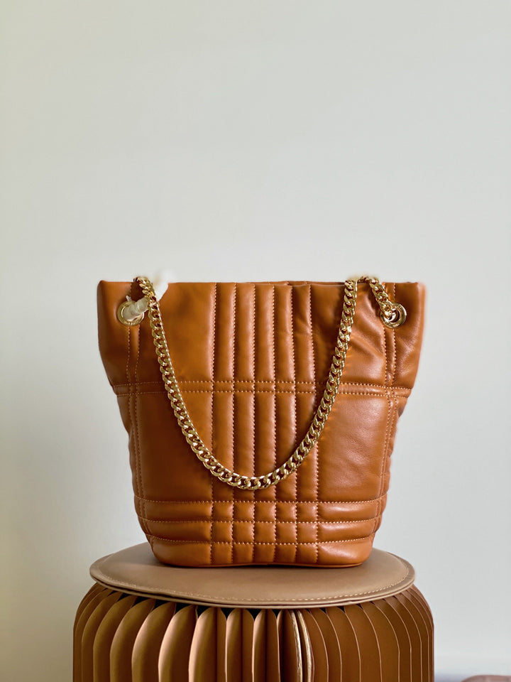 Full brass chain strap bucket bag