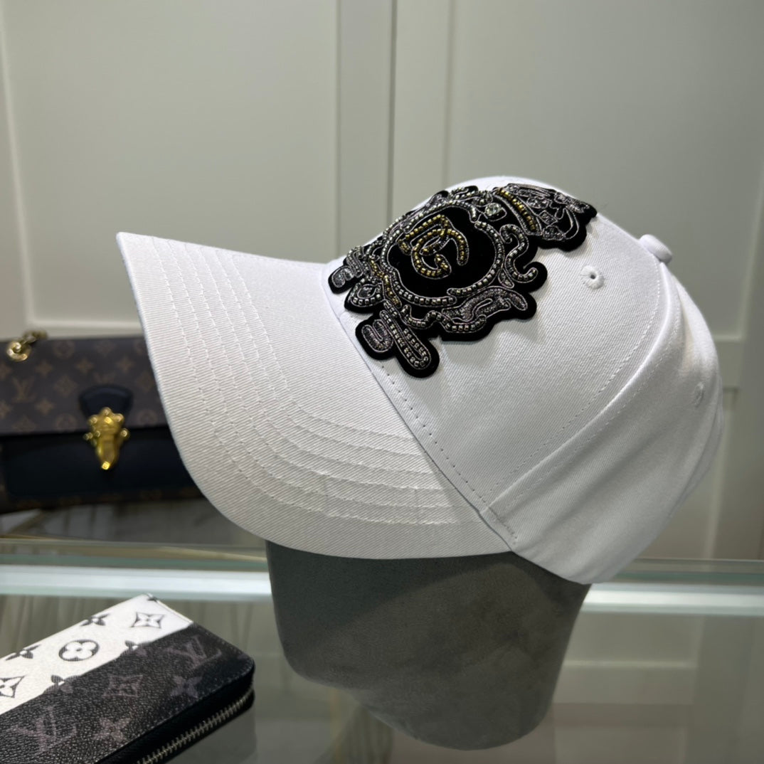 Fashion Big Crown Embroidery Baseball Cap