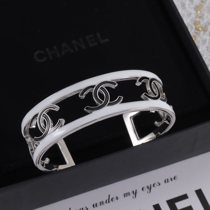 Fashion Double C Skeleton Bracelet