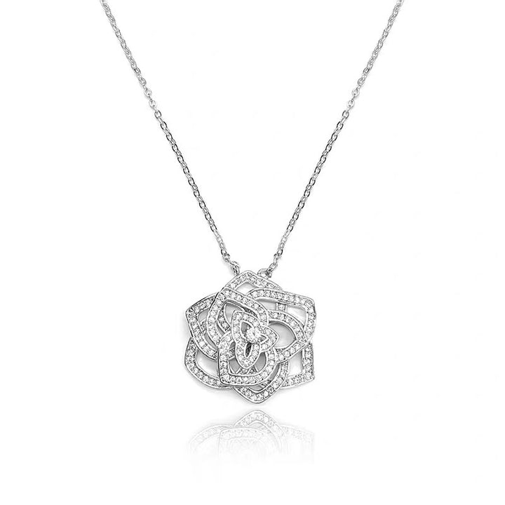 luxury three-dimensional hollowed out rose necklace