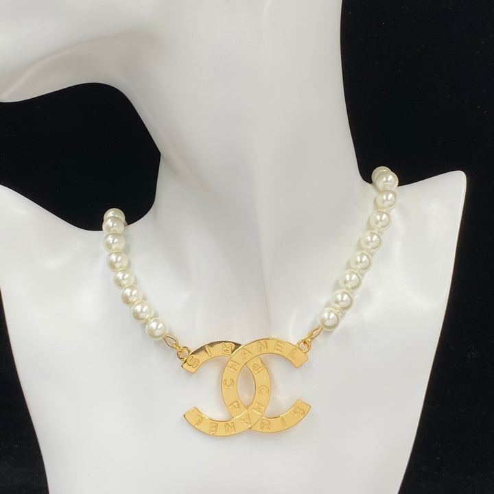 Fashion Pearls with Brass Pendant Necklace