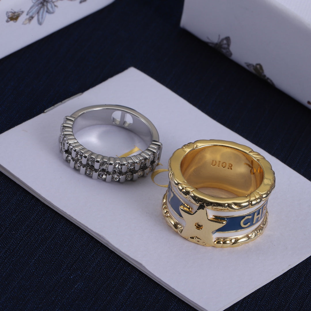 D family two-piece ring