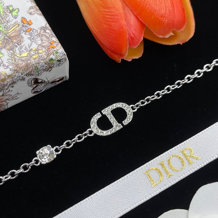 CD letter round diamond bracelet